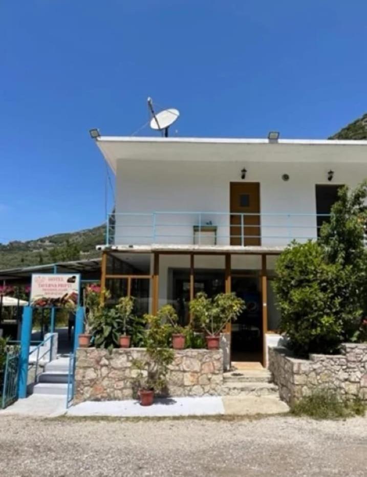 Taverna Prifti *